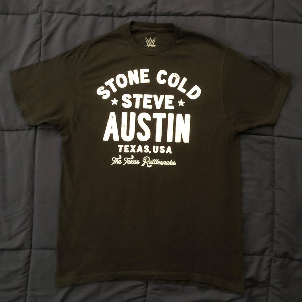 WWE licensed Stone Cold Steve Austin Fight Type T-Shirt - Large